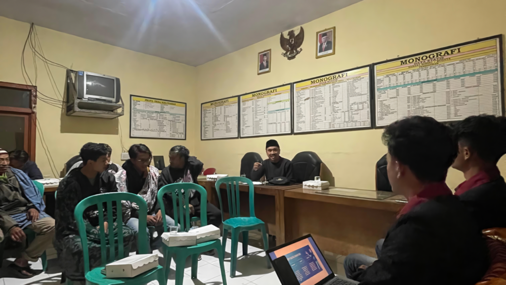 Mahasiswa PMM UMM Gelar Sosialisasi Pemasaran Digital di Desa Wonokerto