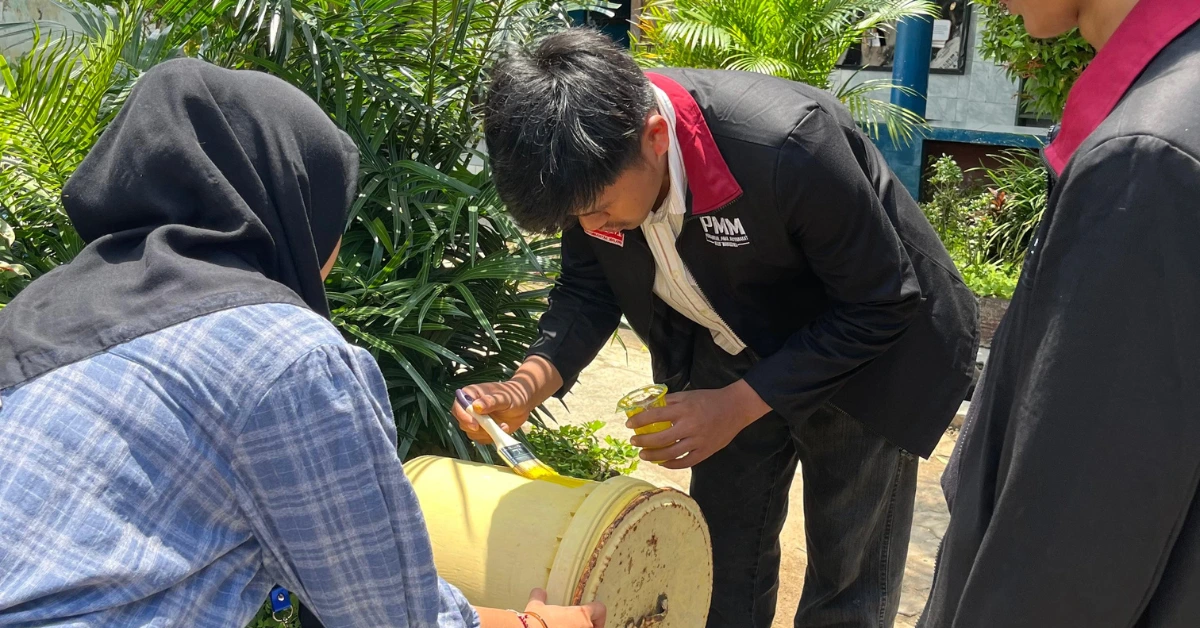 Ajak Anak-anak Cinta Lingkungan, Mahasiswa UMM Gelar Program Edukasi di SDN Tegalweru